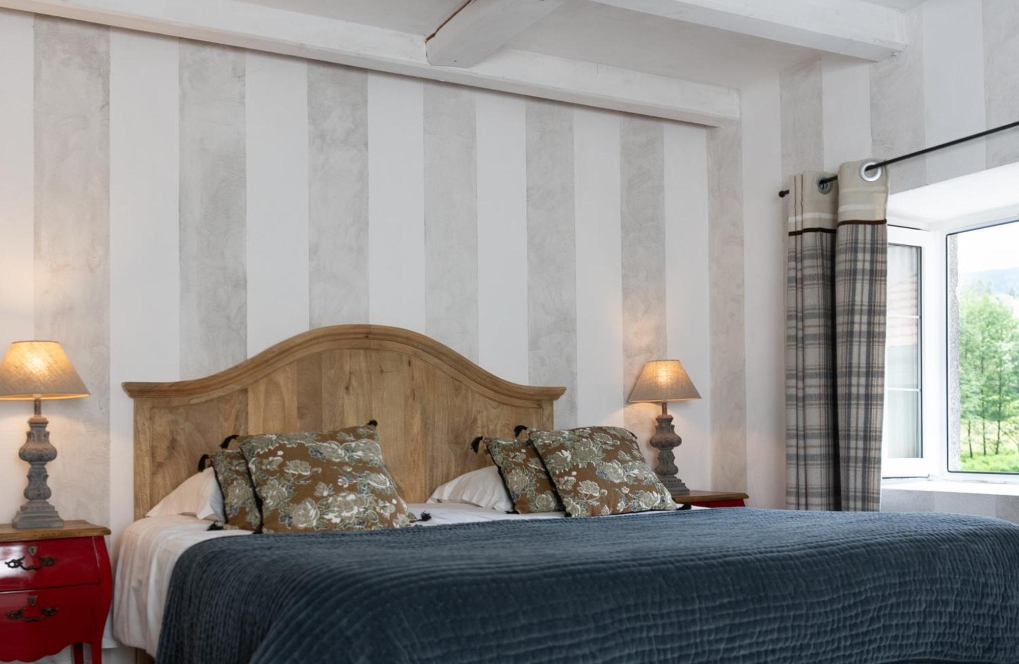 Auberge De La Poulciere Жерарме Экстерьер фото